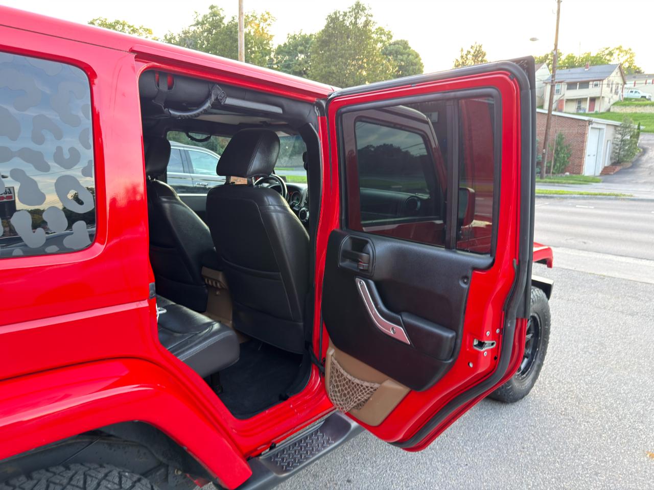 Jeep Wrangler Unlimited 4WD 4dr Sahara 2015