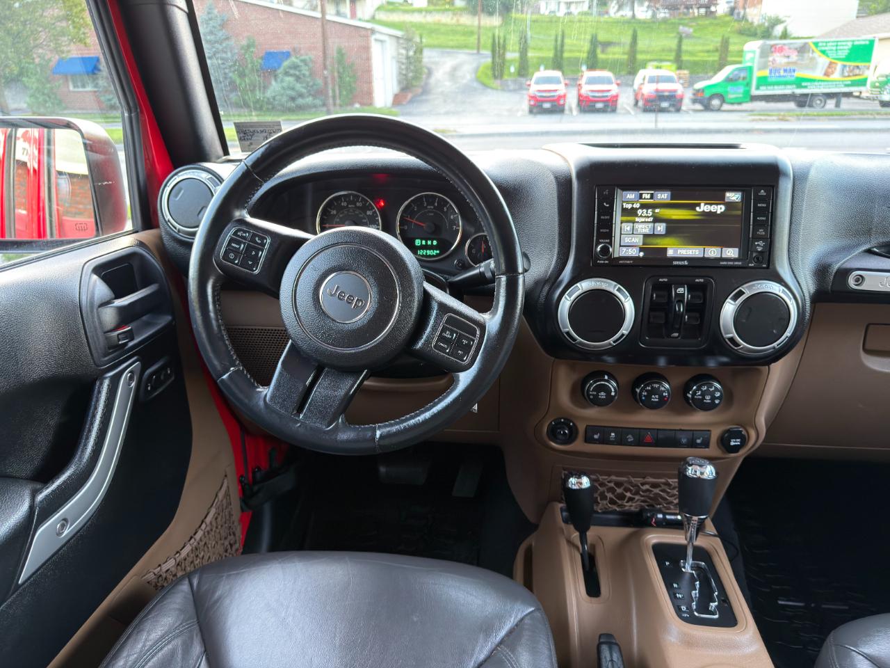 Jeep Wrangler Unlimited 4WD 4dr Sahara 2015