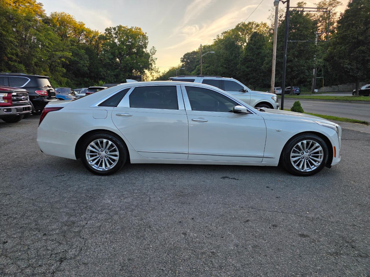 Cadillac CT6 4dr Sdn 2.0L Turbo RWD 2017