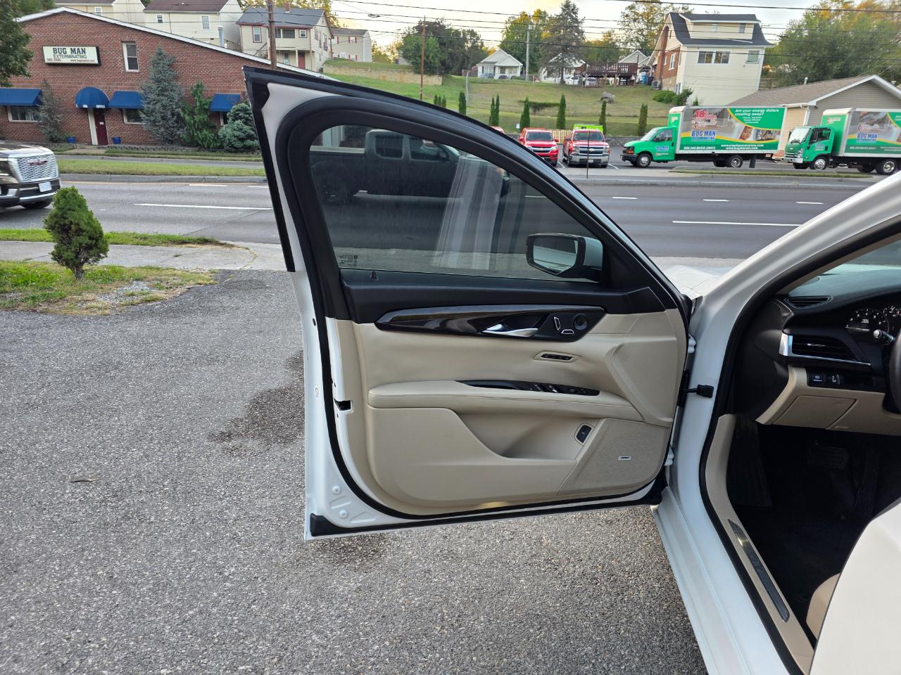 Cadillac CT6 4dr Sdn 2.0L Turbo RWD 2017