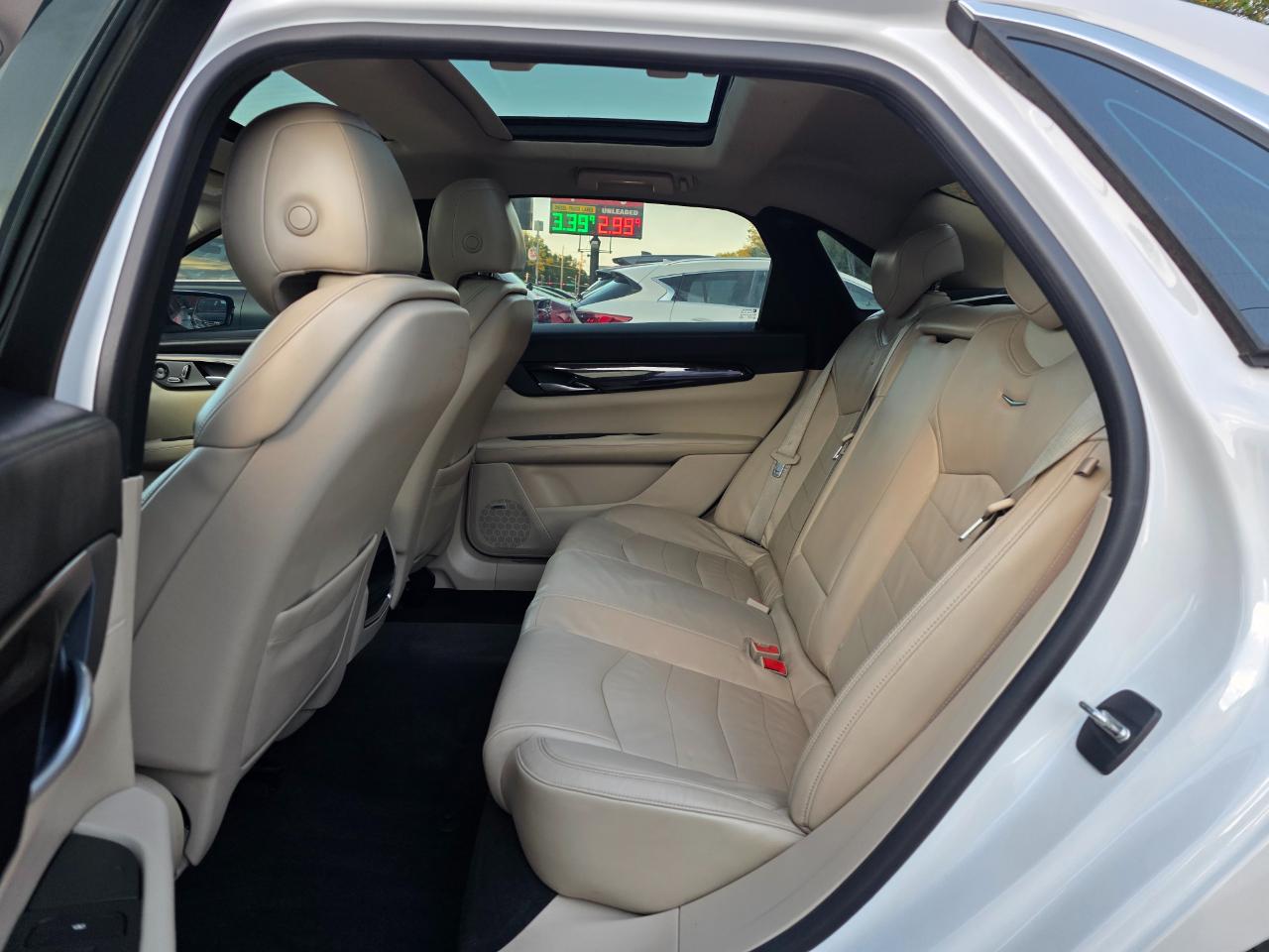 Cadillac CT6 4dr Sdn 2.0L Turbo RWD 2017