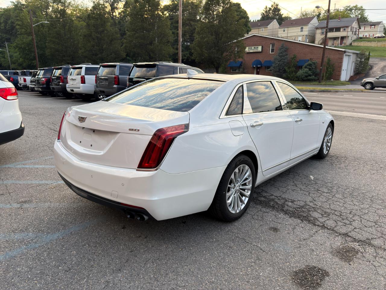 Cadillac CT6 4dr Sdn 2.0L Turbo RWD 2017