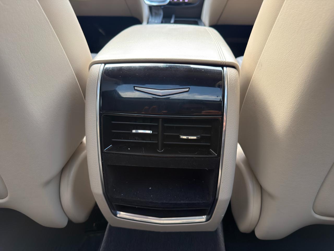 Cadillac CT6 4dr Sdn 2.0L Turbo RWD 2017