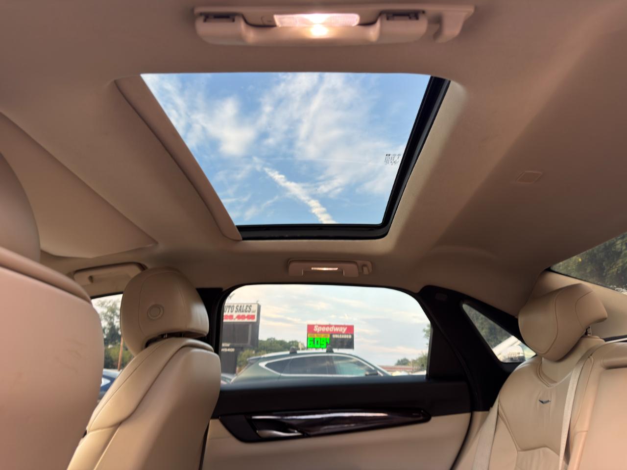 Cadillac CT6 4dr Sdn 2.0L Turbo RWD 2017