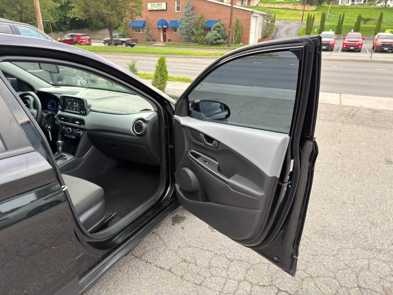 Hyundai Kona SE Auto FWD 2019