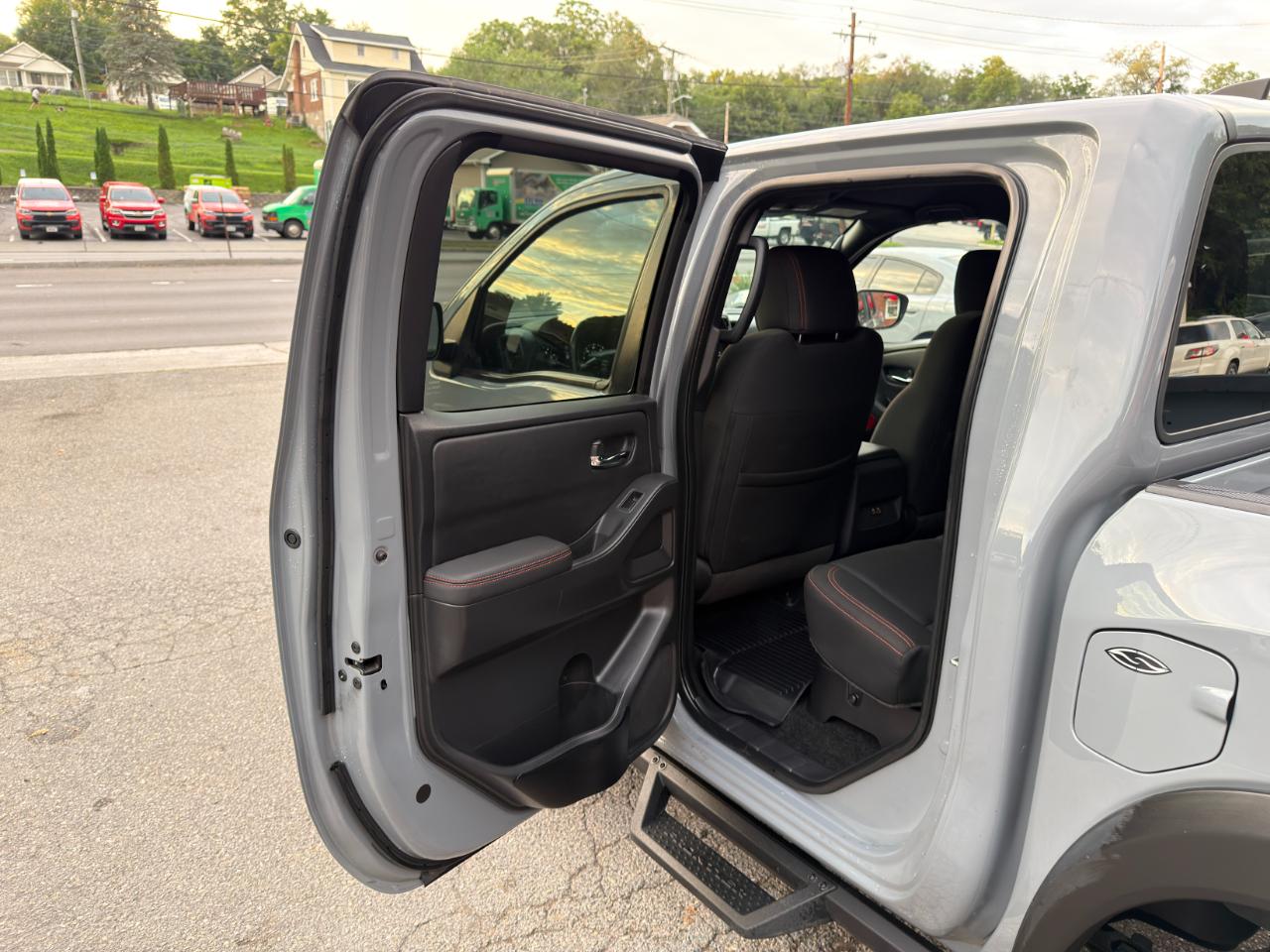 Nissan Frontier Crew Cab 4x4 PRO-4X Auto 2022