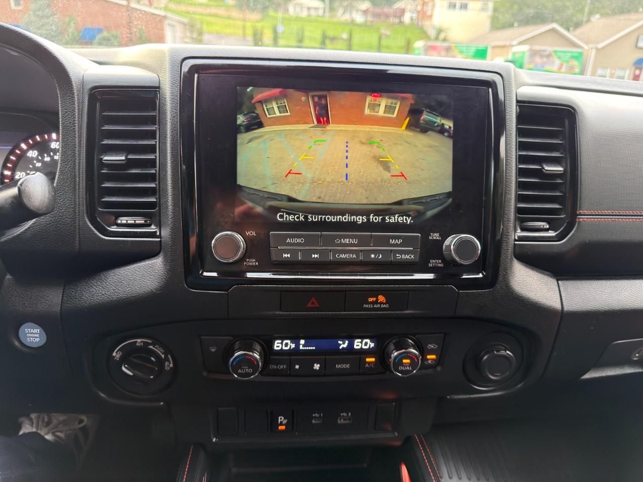 Nissan Frontier Crew Cab 4x4 PRO-4X Auto 2022