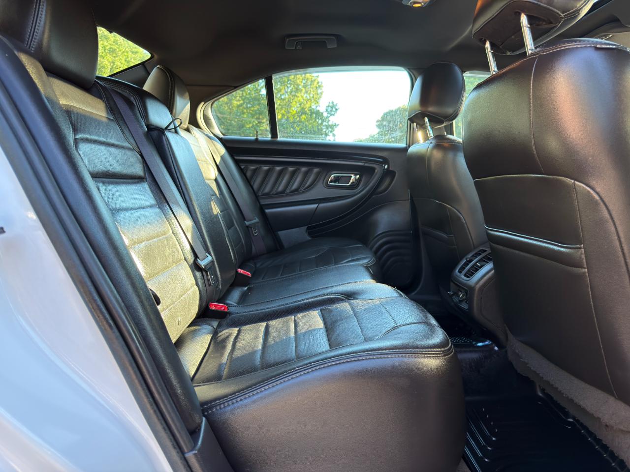 Ford Taurus 4dr Sdn SHO AWD 2014