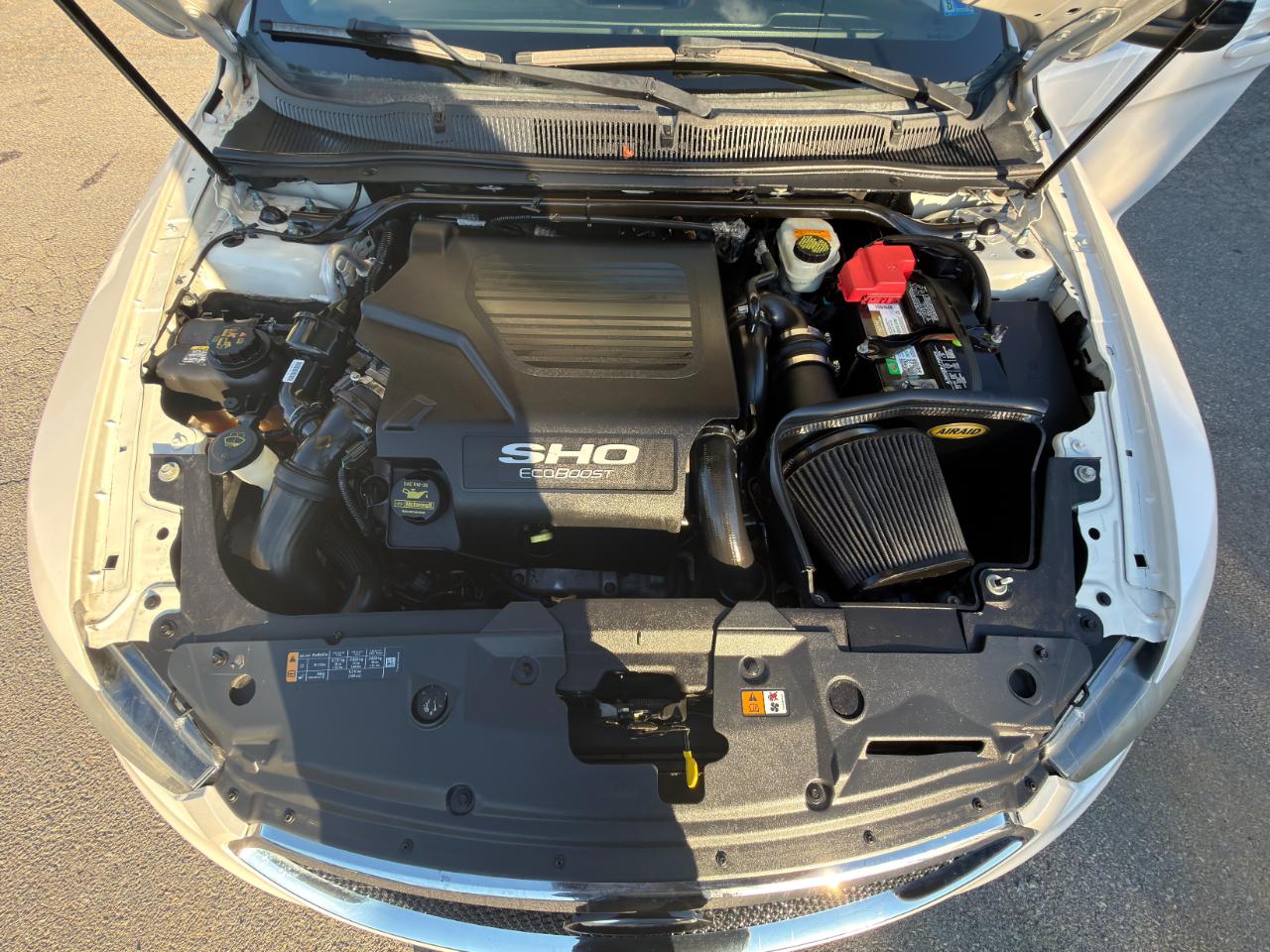 Ford Taurus 4dr Sdn SHO AWD 2014