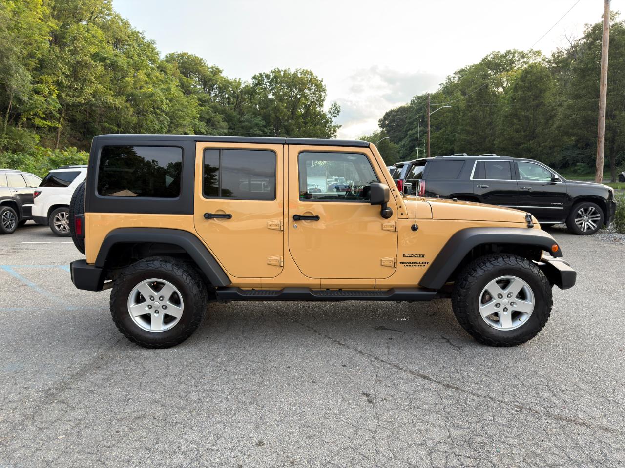 Jeep Wrangler Unlimited 4WD 4dr Sport 2014