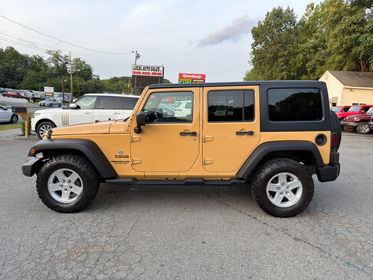 Jeep Wrangler Unlimited 4WD 4dr Sport 2014