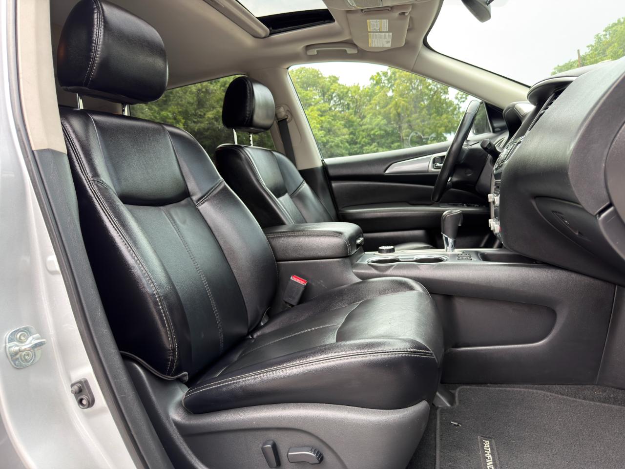 Nissan Pathfinder 4x4 SL 2018