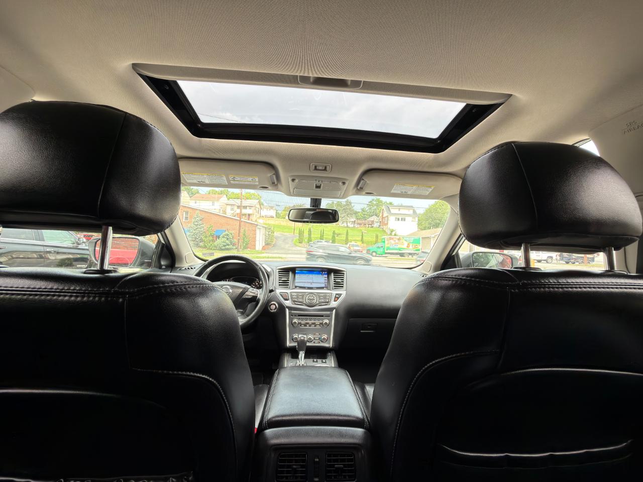 Nissan Pathfinder 4x4 SL 2018