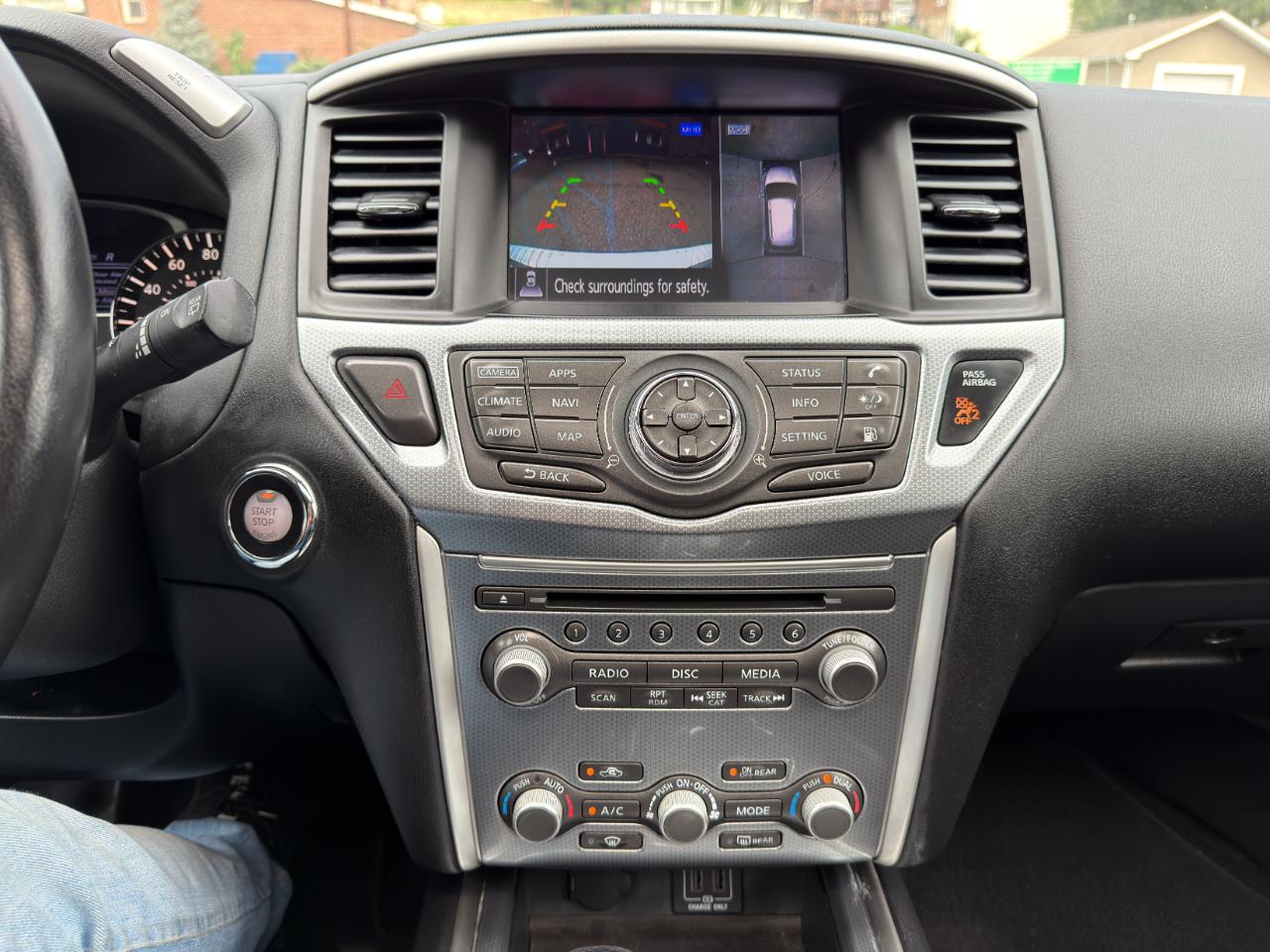 Nissan Pathfinder 4x4 SL 2018