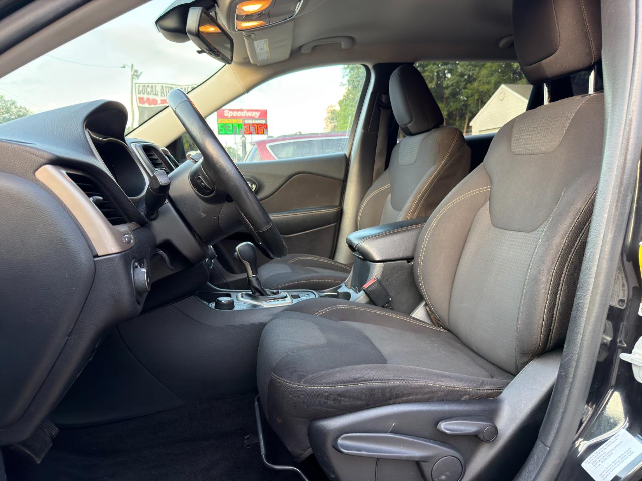 Jeep Cherokee 4WD 4dr Latitude 2015
