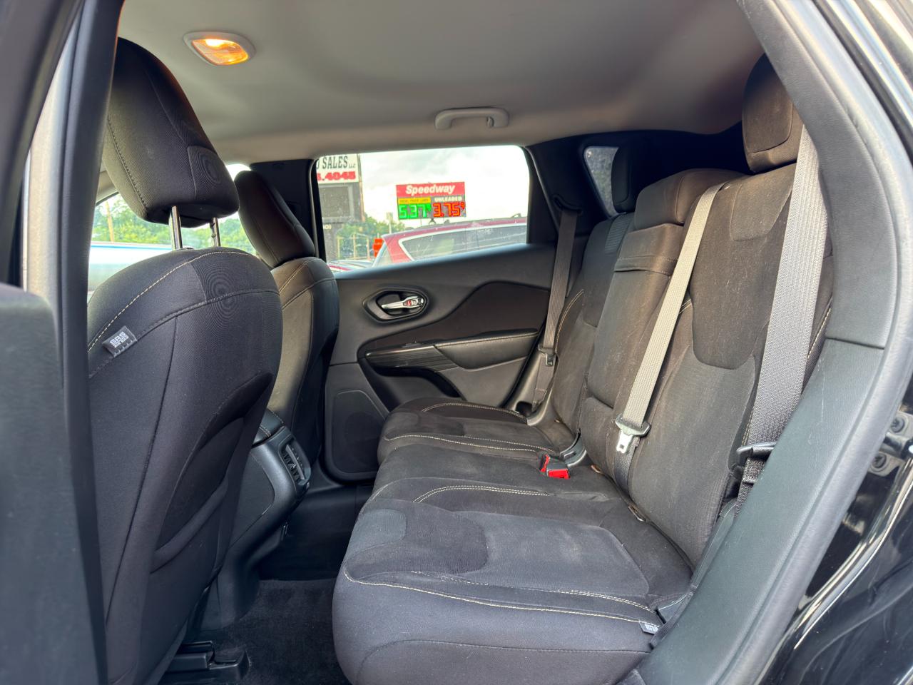 Jeep Cherokee 4WD 4dr Latitude 2015