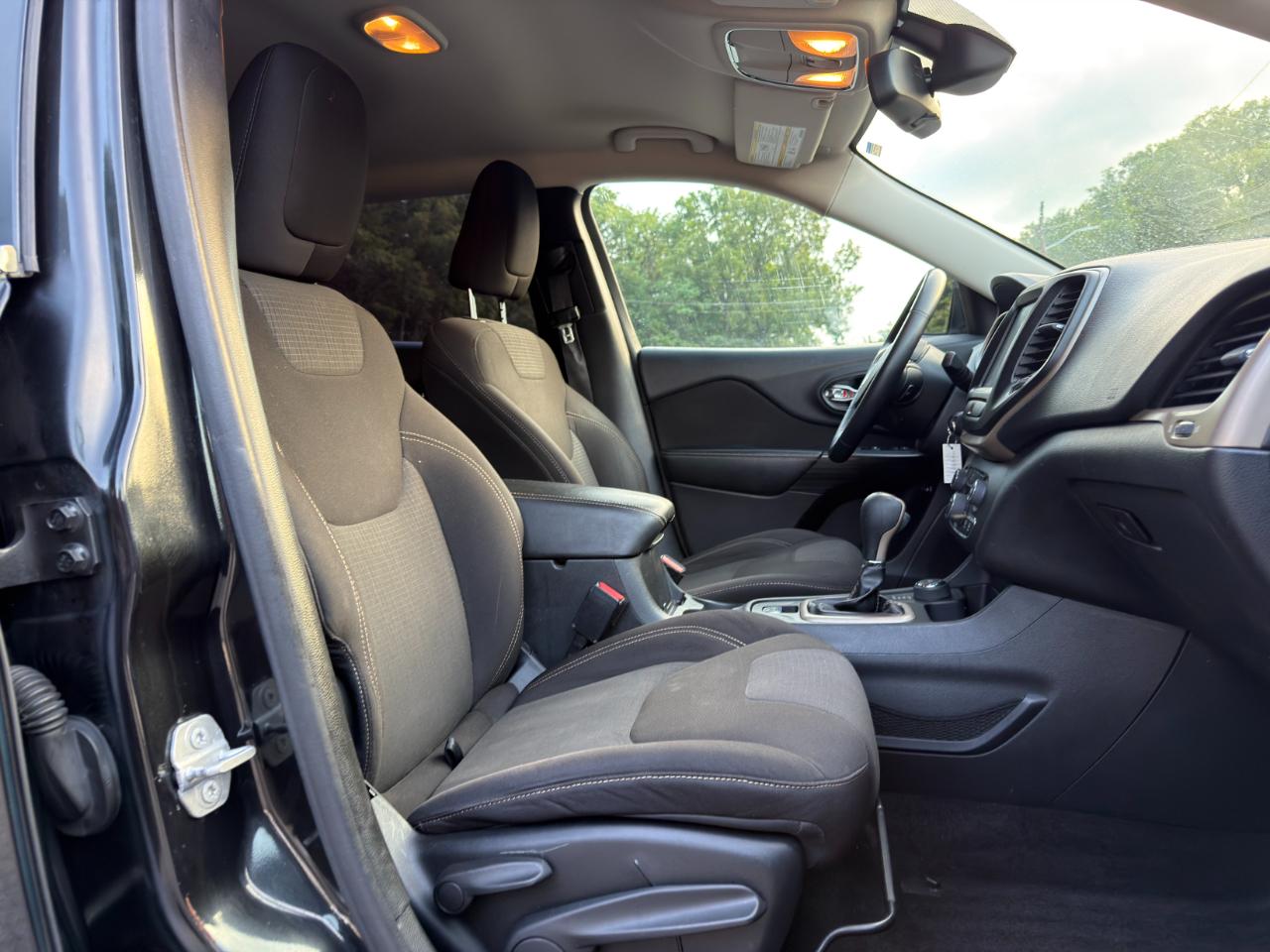 Jeep Cherokee 4WD 4dr Latitude 2015