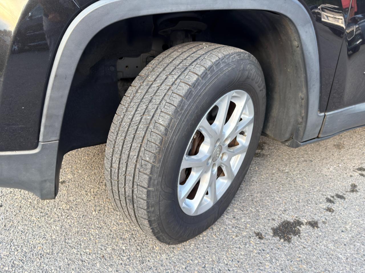 Jeep Cherokee 4WD 4dr Latitude 2015