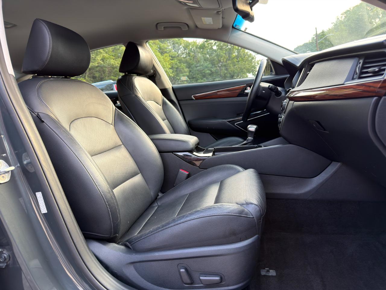Kia Cadenza Premium Sedan 2017