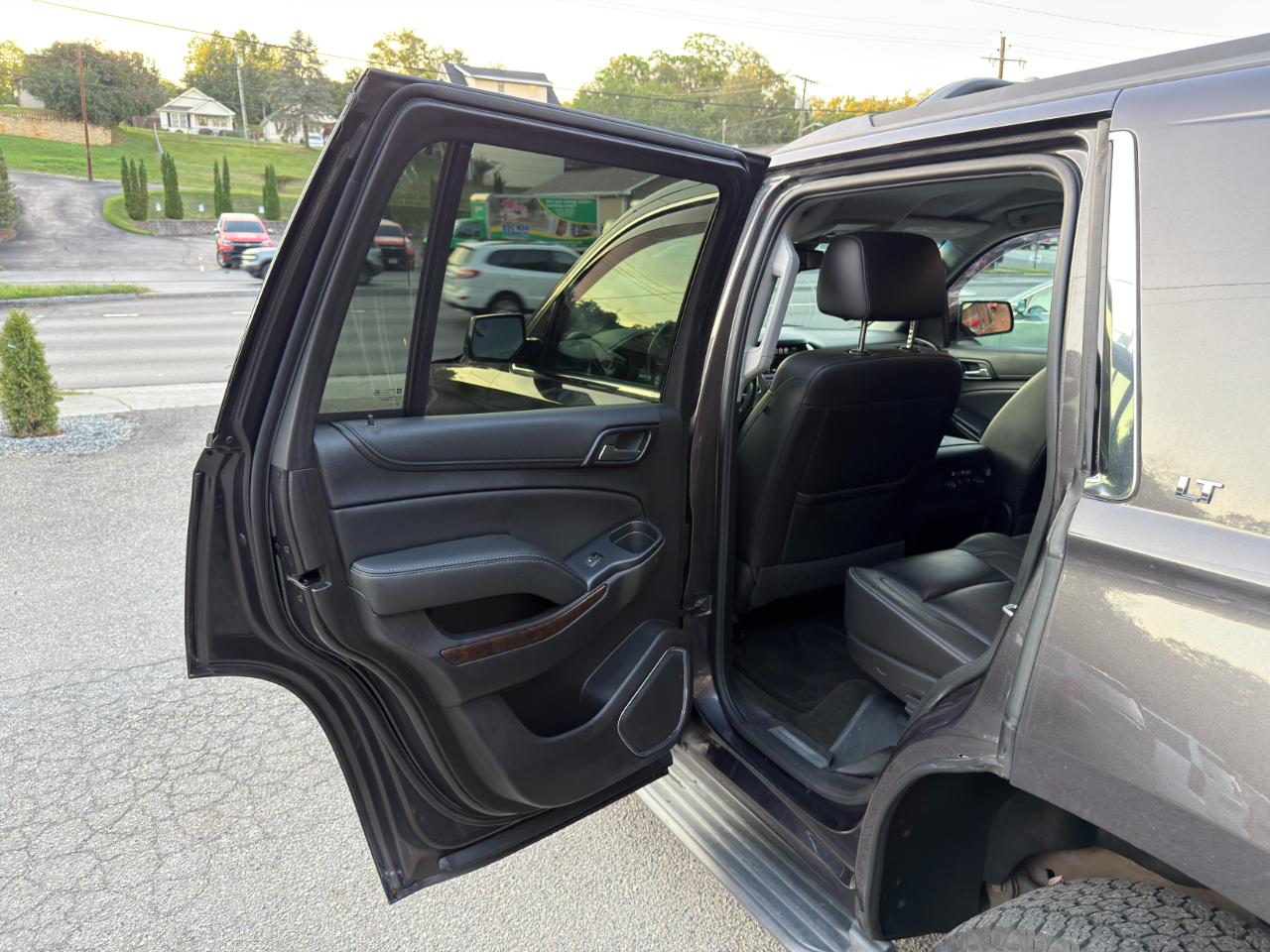 Chevrolet Tahoe 4WD 4dr LT 2017