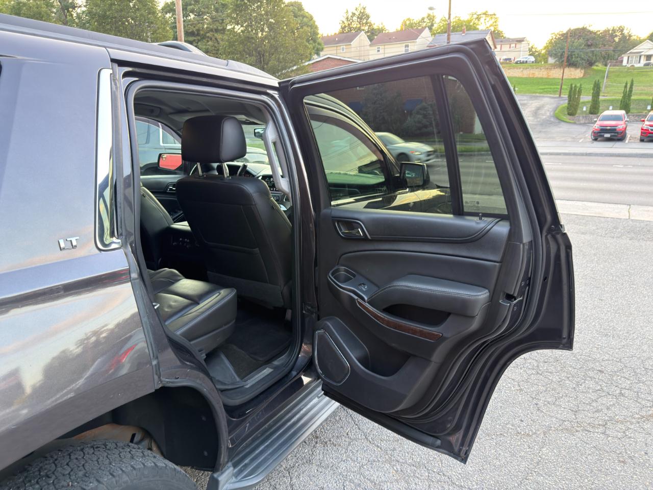 Chevrolet Tahoe 4WD 4dr LT 2017
