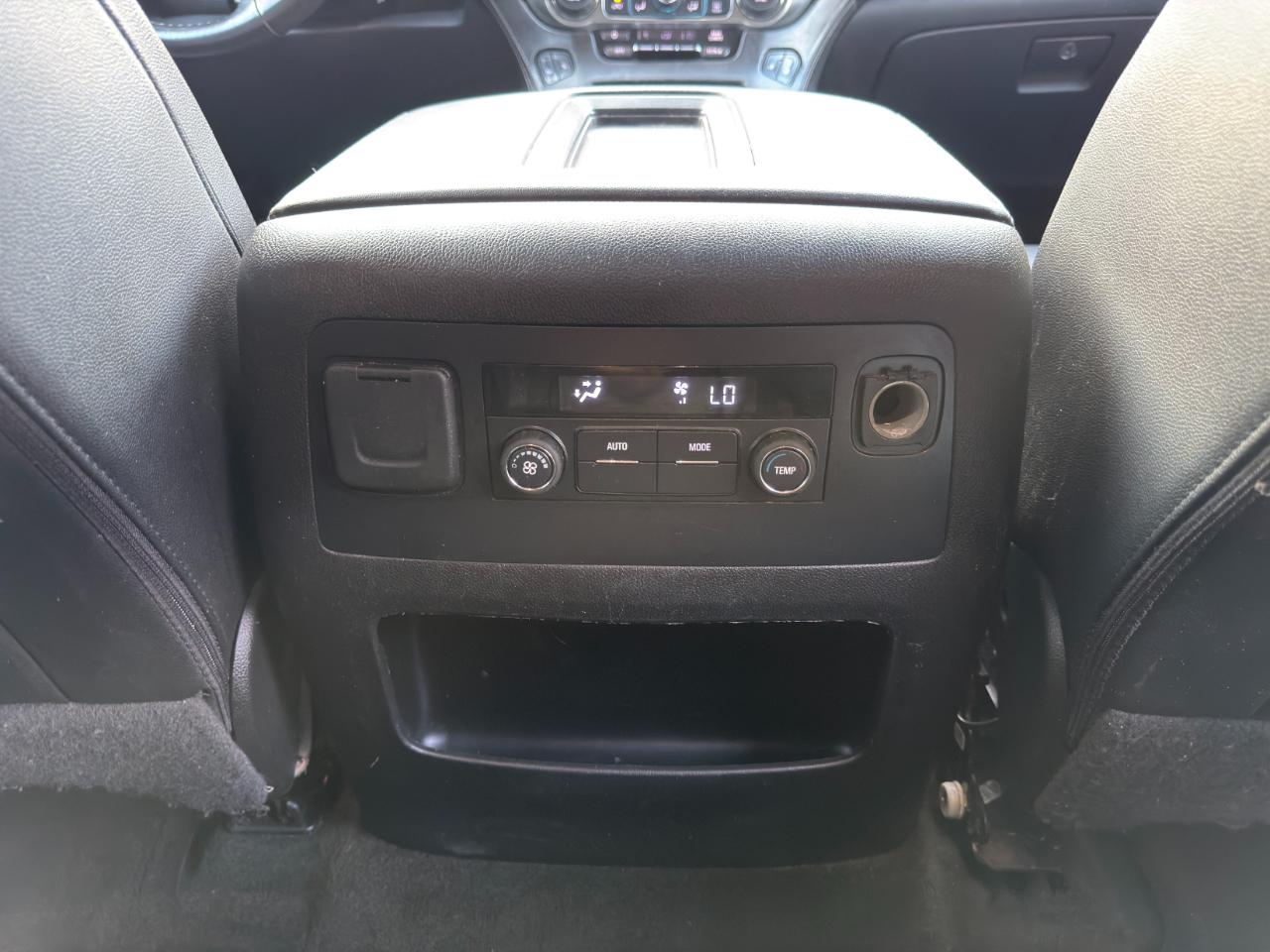 Chevrolet Tahoe 4WD 4dr LT 2017