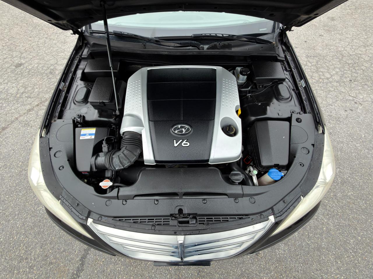 Hyundai Genesis 4dr Sdn V6 2011