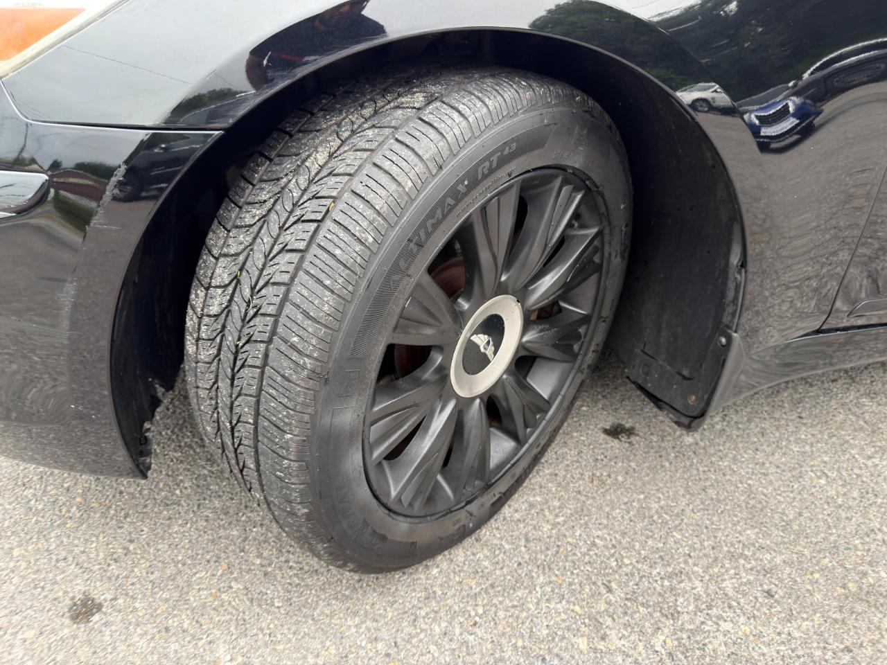 Hyundai Genesis 4dr Sdn V6 2011