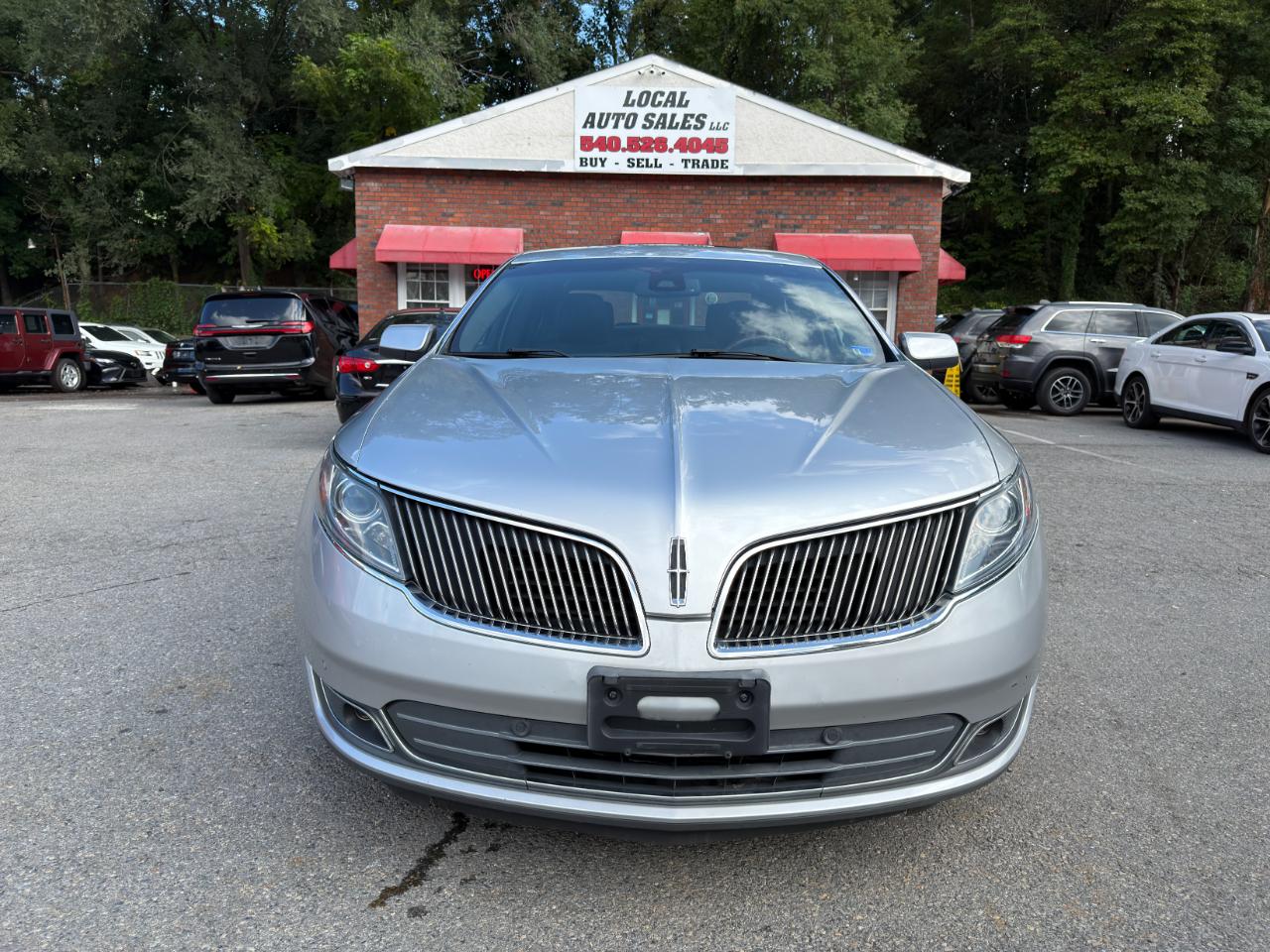Lincoln MKS 4dr Sdn 3.7L FWD 2013