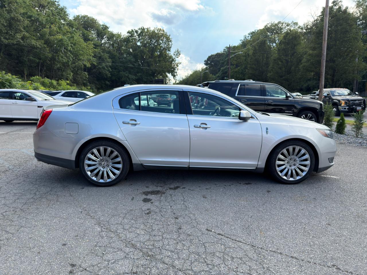 Lincoln MKS 4dr Sdn 3.7L FWD 2013
