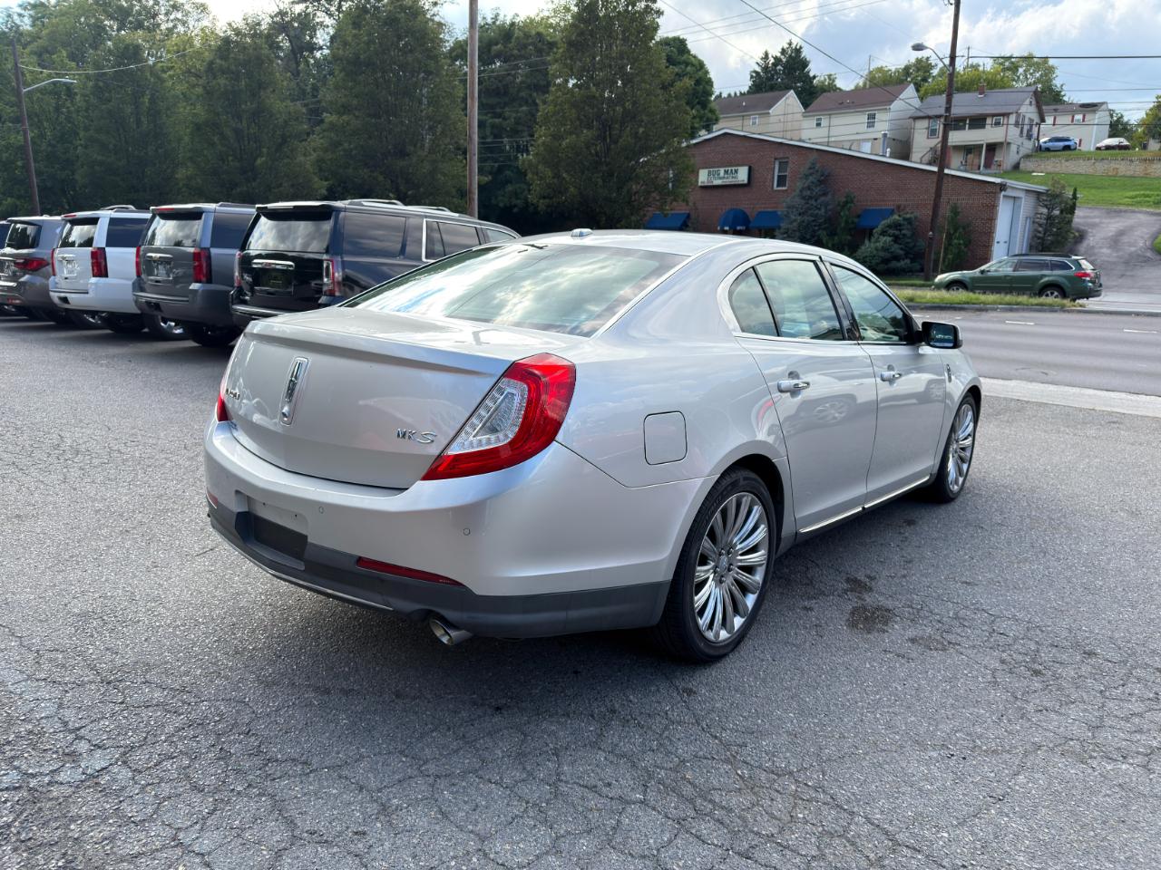 Lincoln MKS 4dr Sdn 3.7L FWD 2013