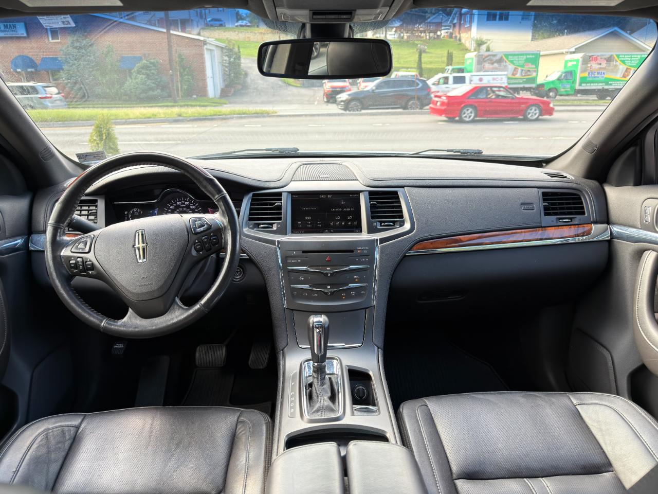 Lincoln MKS 4dr Sdn 3.7L FWD 2013