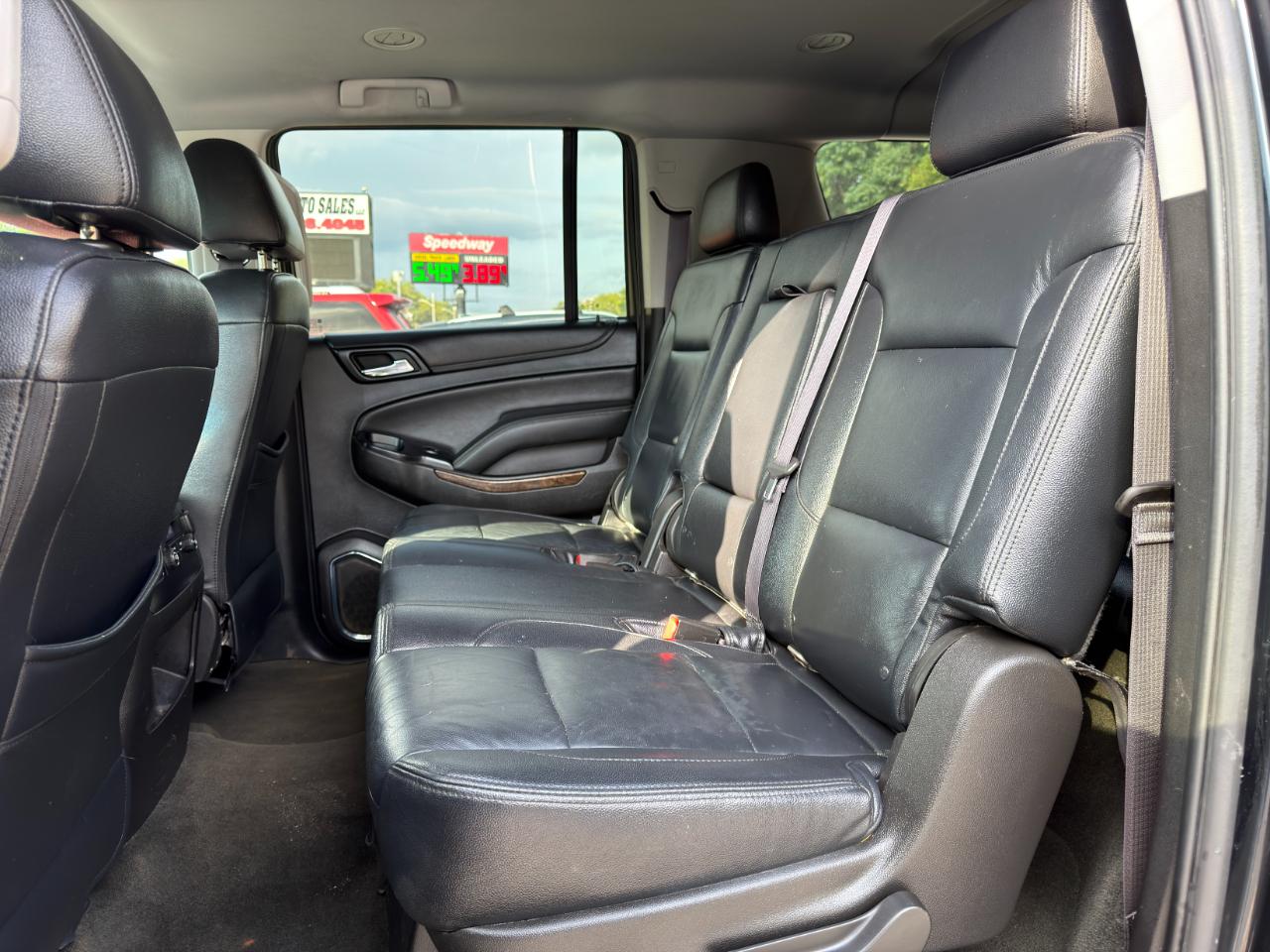 Chevrolet Suburban 4WD 4dr 1500 LS 2016