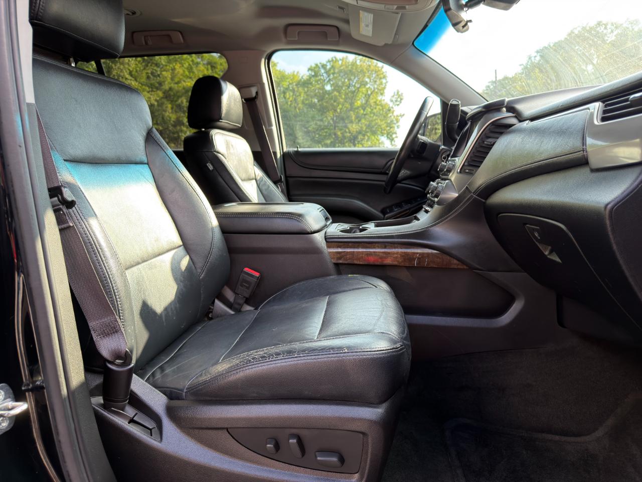 Chevrolet Suburban 4WD 4dr 1500 LS 2016