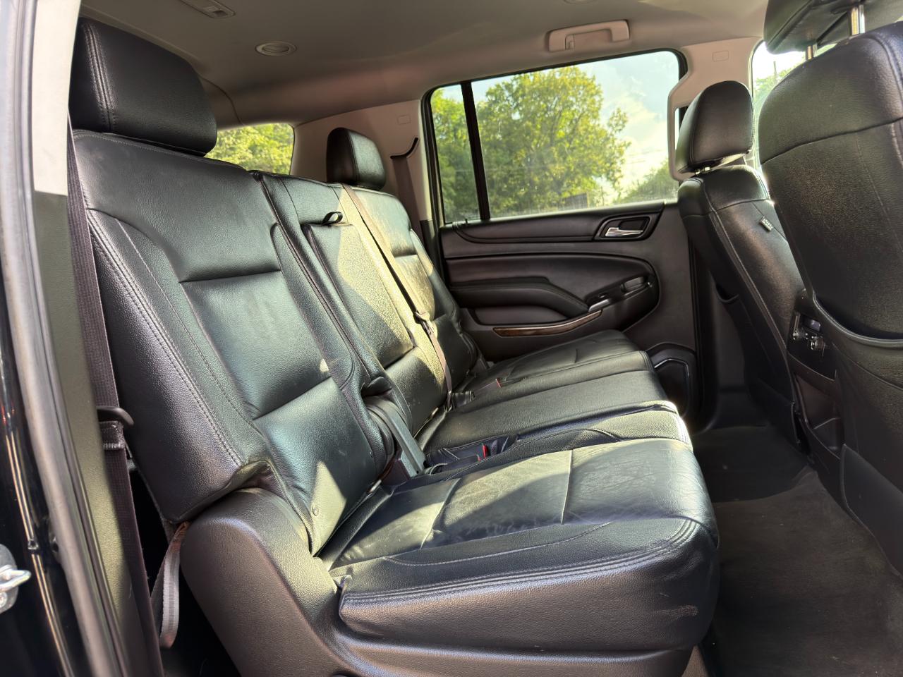 Chevrolet Suburban 4WD 4dr 1500 LS 2016