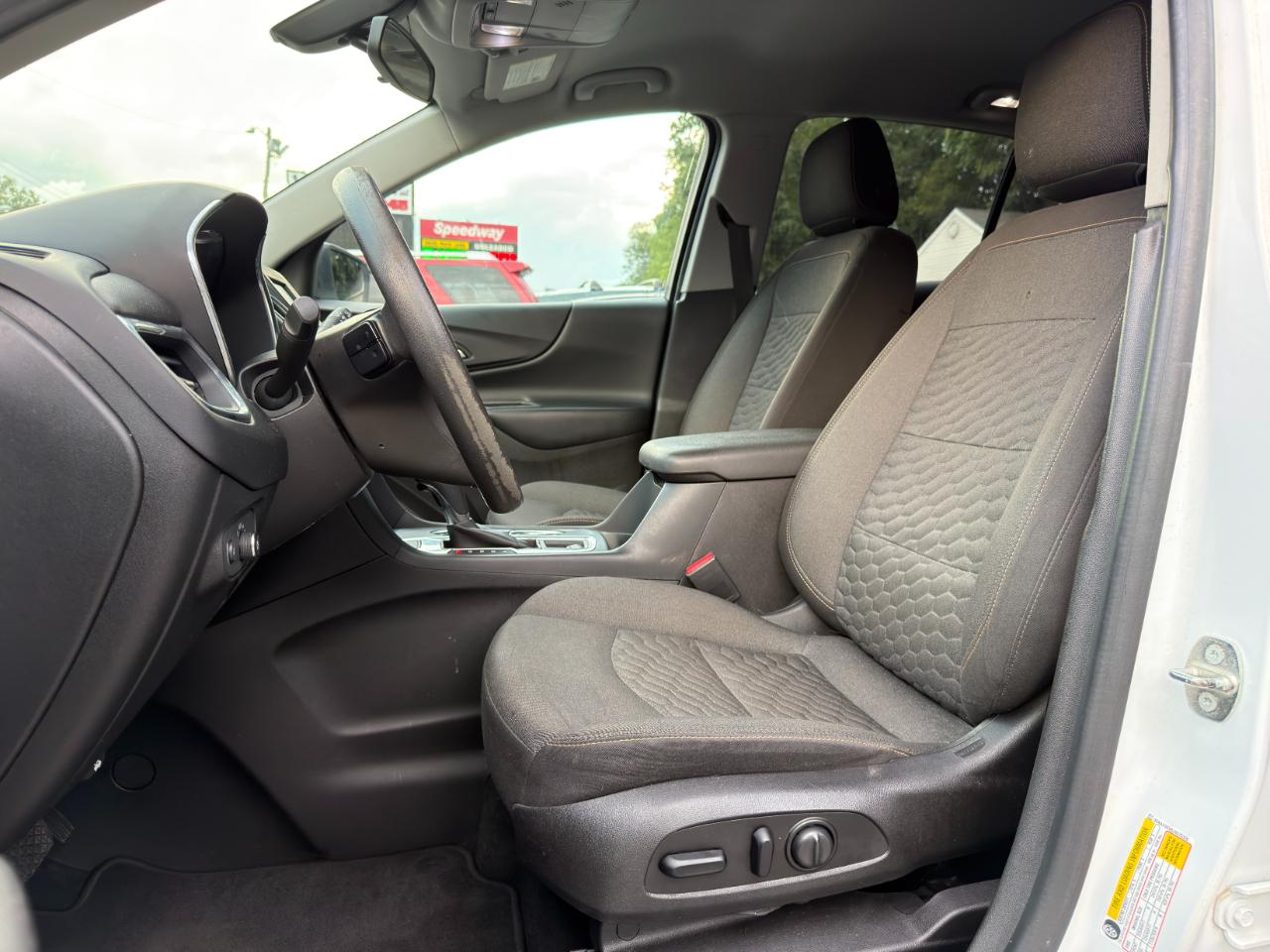 Chevrolet Equinox AWD 4dr LT w/1LT 2018