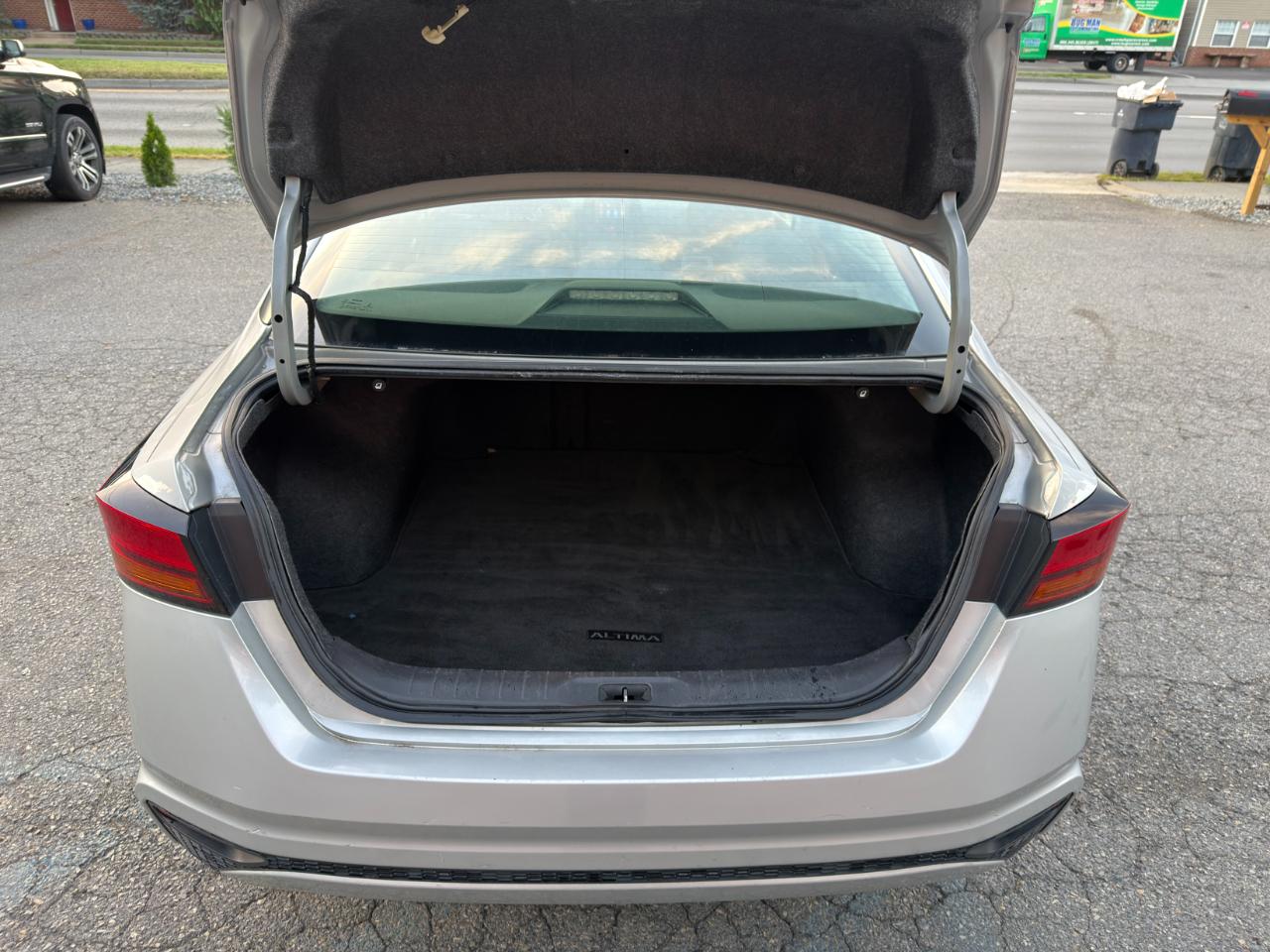 Nissan Altima 2.5 S Sedan 2021