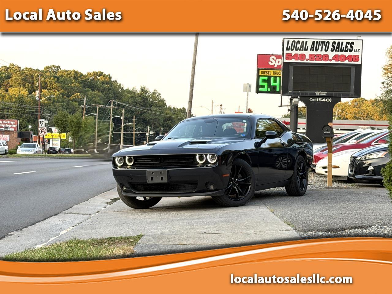 Dodge Challenger SXT RWD 2018