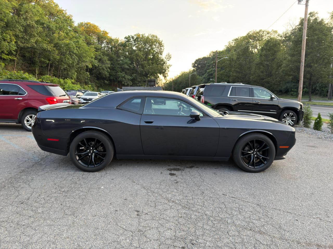 Dodge Challenger SXT RWD 2018