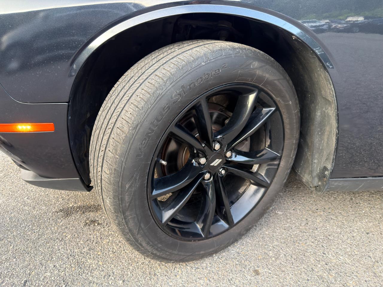 Dodge Challenger SXT RWD 2018