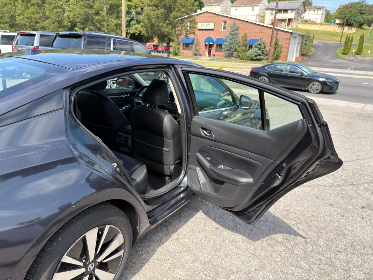 Nissan Altima 2.5 SL Sedan 2020
