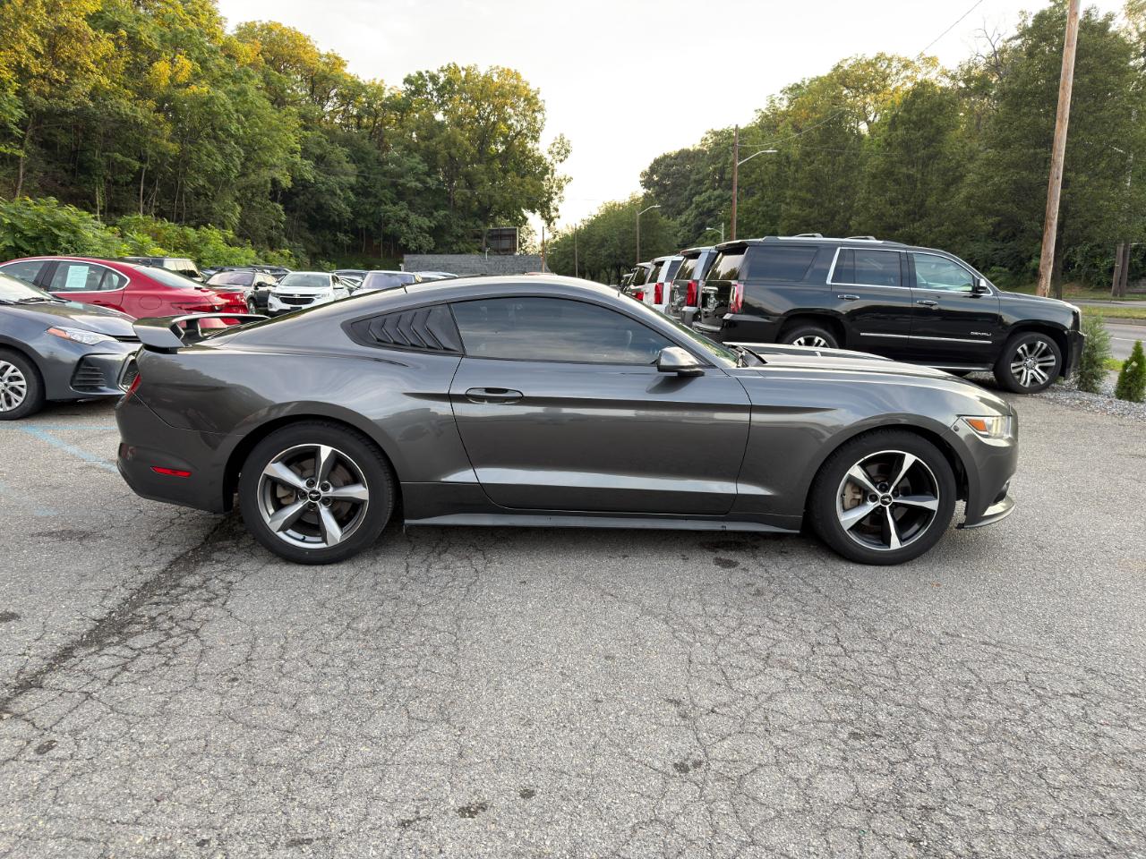 Ford Mustang 2dr Fastback V6 2016