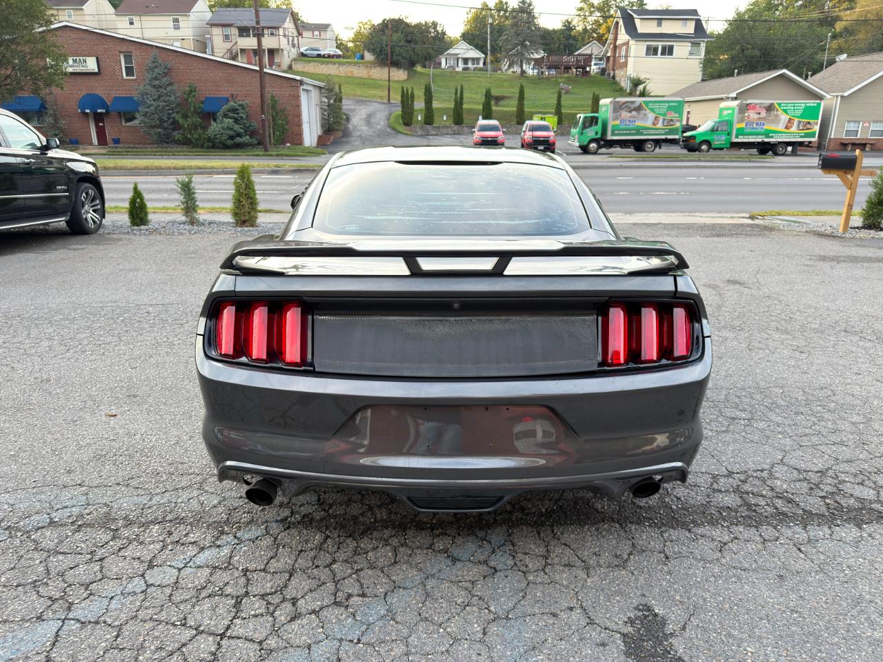 Ford Mustang 2dr Fastback V6 2016