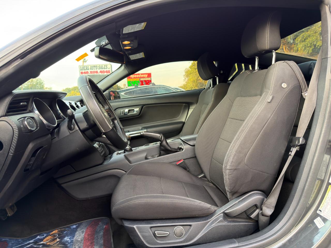 Ford Mustang 2dr Fastback V6 2016