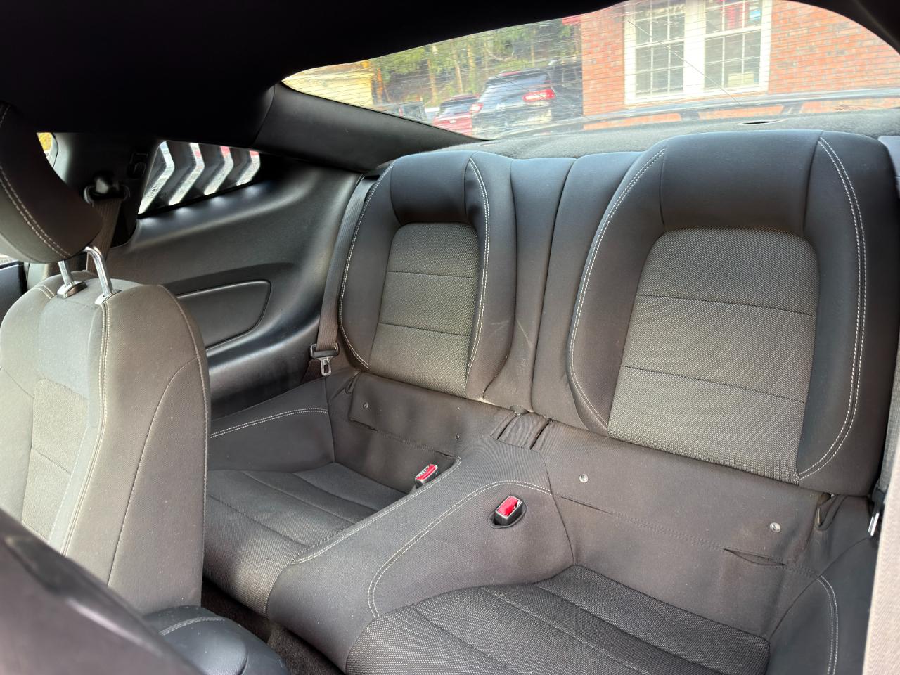 Ford Mustang 2dr Fastback V6 2016