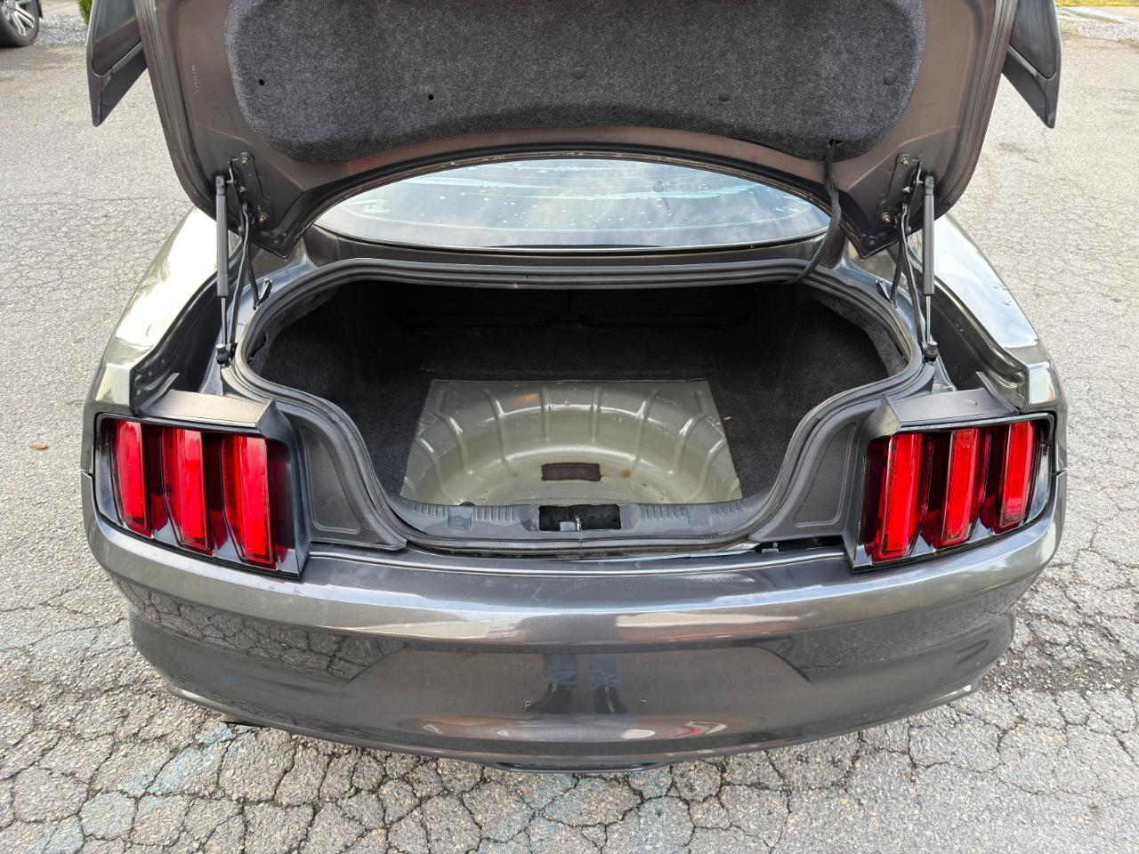 Ford Mustang 2dr Fastback V6 2016