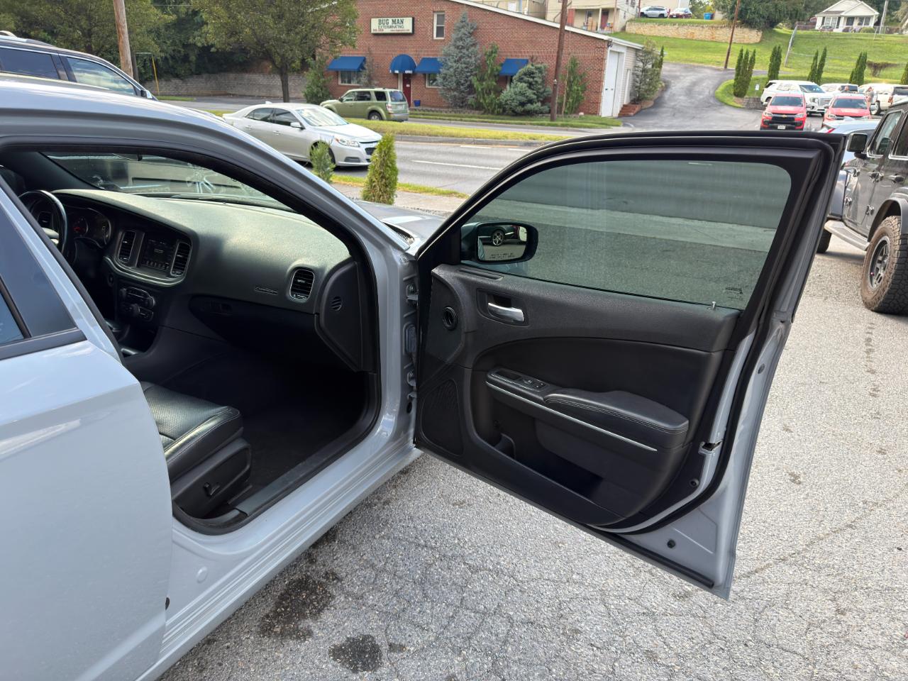 Dodge Charger SXT RWD 2021