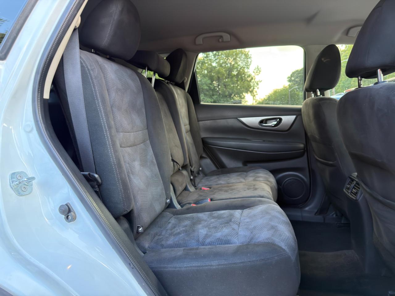 Nissan Rogue AWD 4dr SV 2016
