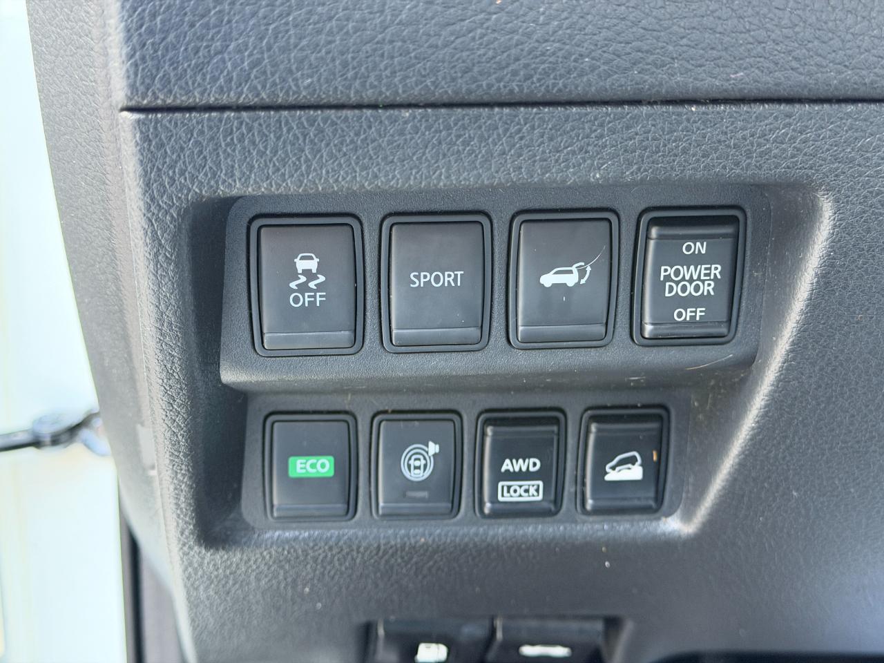 Nissan Rogue AWD 4dr SV 2016
