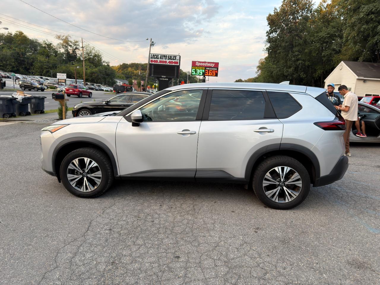 Nissan Rogue AWD SV 2023